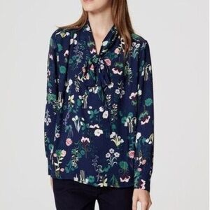 LOFT- Top Navy Blue Floral Print Bow Tied V Neckline Long Sleeve Blouse‎ Size L